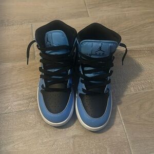 Air Jordans - very lightly used EUC! Size 6.5Y